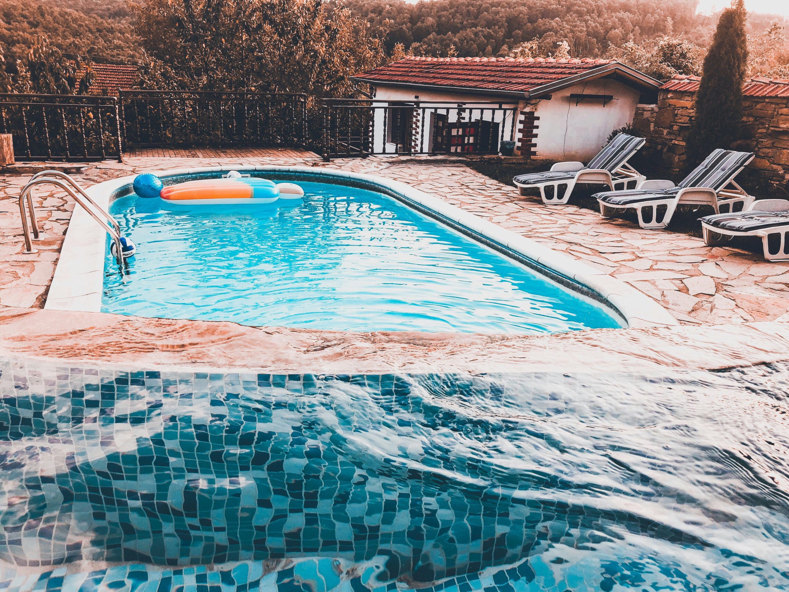 httpwww.piscinesboulangeot.comfrconseils-infosl-entreiten-de-votre-piscine-dans-tout-le-var