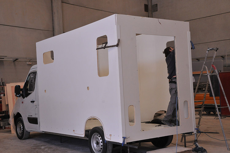 Carrosserie Ameline desarrolla diversos tipos de vehículos para transportar sus caballos