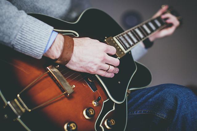 Vos cours de guitare à Nancy